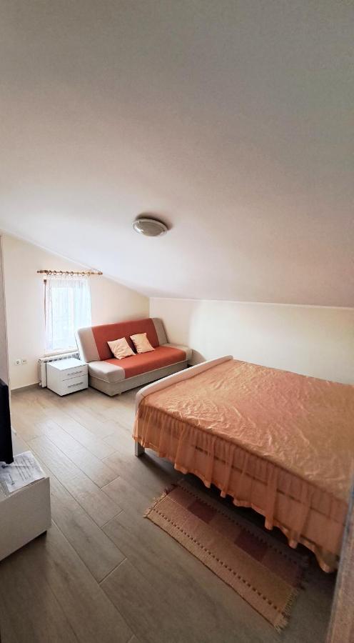 Sobe Rooms Tea Buje Kültér fotó