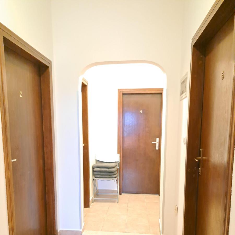 Sobe Rooms Tea Buje Kültér fotó